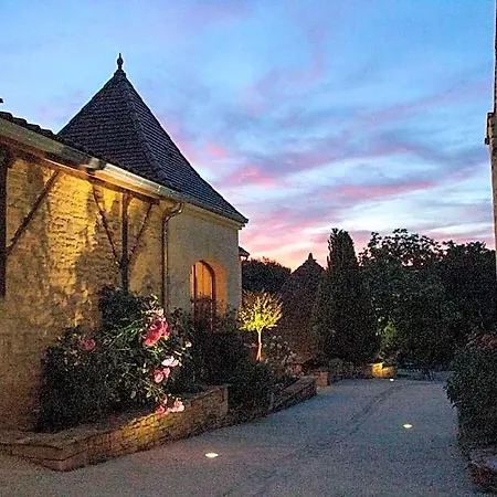 Aux Bories De Marquay, D'hotes Avec Piscine Et Pres De Sarlat