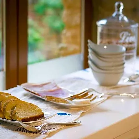 Aux Bories De Marquay, D'hotes Avec Piscine Et Pres De Sarlat 마르꿰유