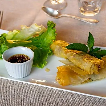 Aux Bories De Marquay, D'hotes Avec Piscine Et Pres De Sarlat 마르꿰유