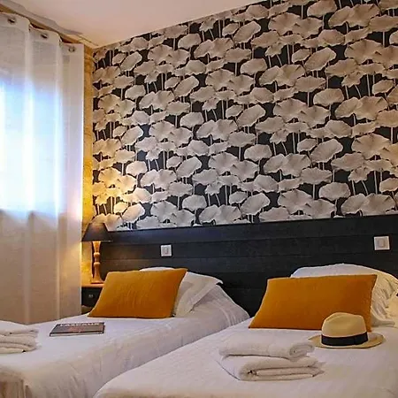 Aux Bories De Marquay, D'hotes Avec Piscine Et Pres De Sarlat 마르꿰유